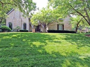 2401 W 69th St, Mission Hills, KS 66208