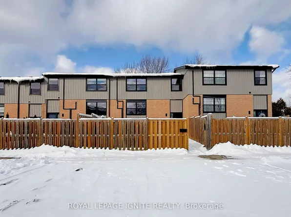 105 Andover Dr #10, London, ON N6J 4B1