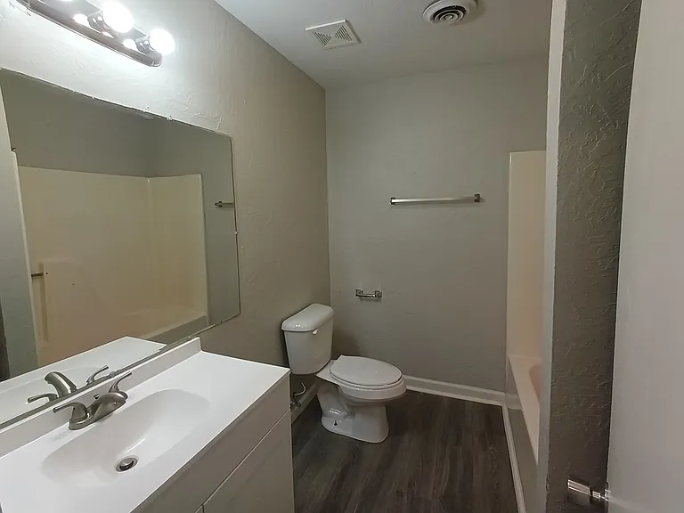 625 Old Humboldt Rd #D — Photo 7