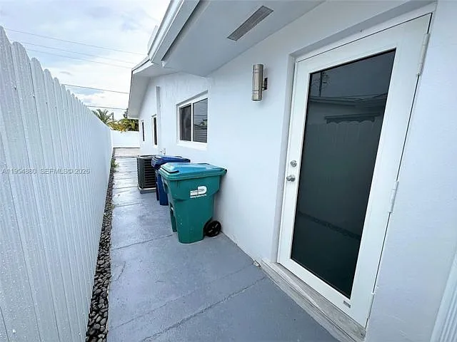 11230 SW 5th St — Photo 14