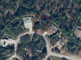 8 Calendula Ct W, Homosassa, FL 34446