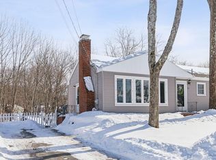 27 Brookview Ter, Portland, ME 04102