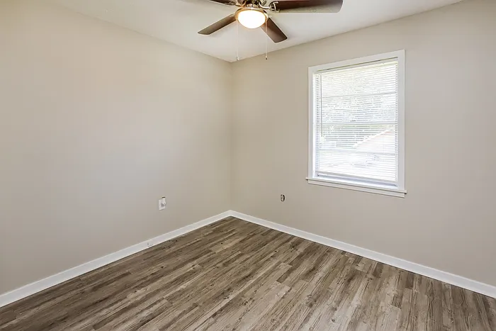 9208 Marilyn Dr — Photo 6