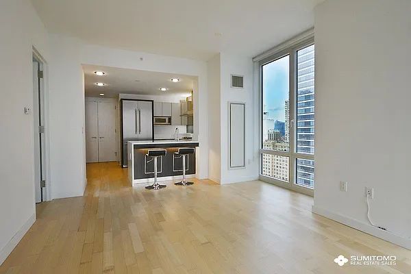 Rented by Sumitomo Real Estate Sales | media 5