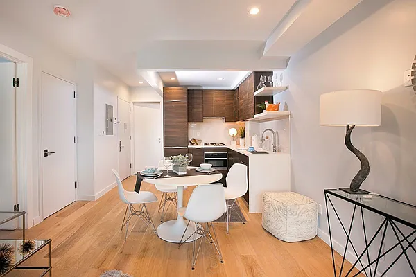 Sold by Bold New York | media 1