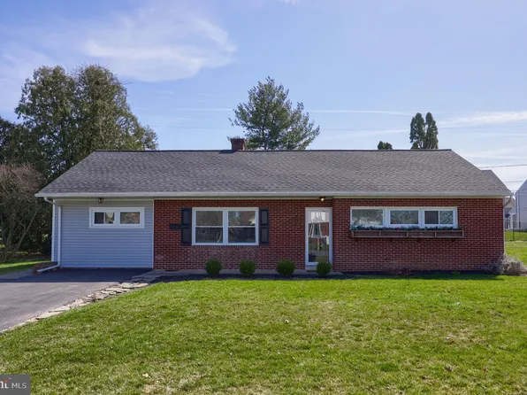 90 Stanley Ave, Landisville, PA 17538