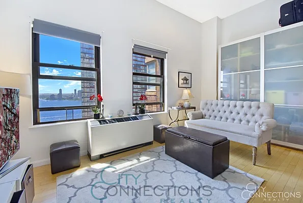 Rented by City Connections Realty | media 14