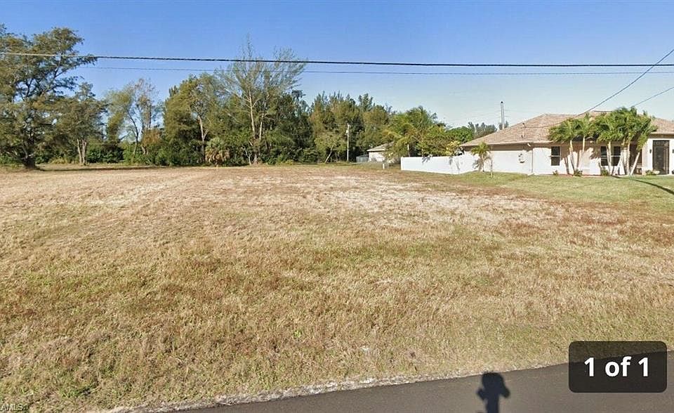 1st image of 400 SW 15th PL