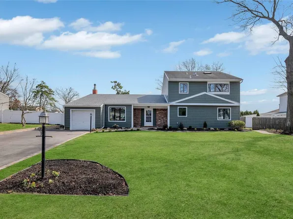 10 Porpoise Drive, Centereach, NY 11720