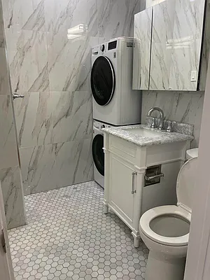 Rented by Manhattan Flats | media 5