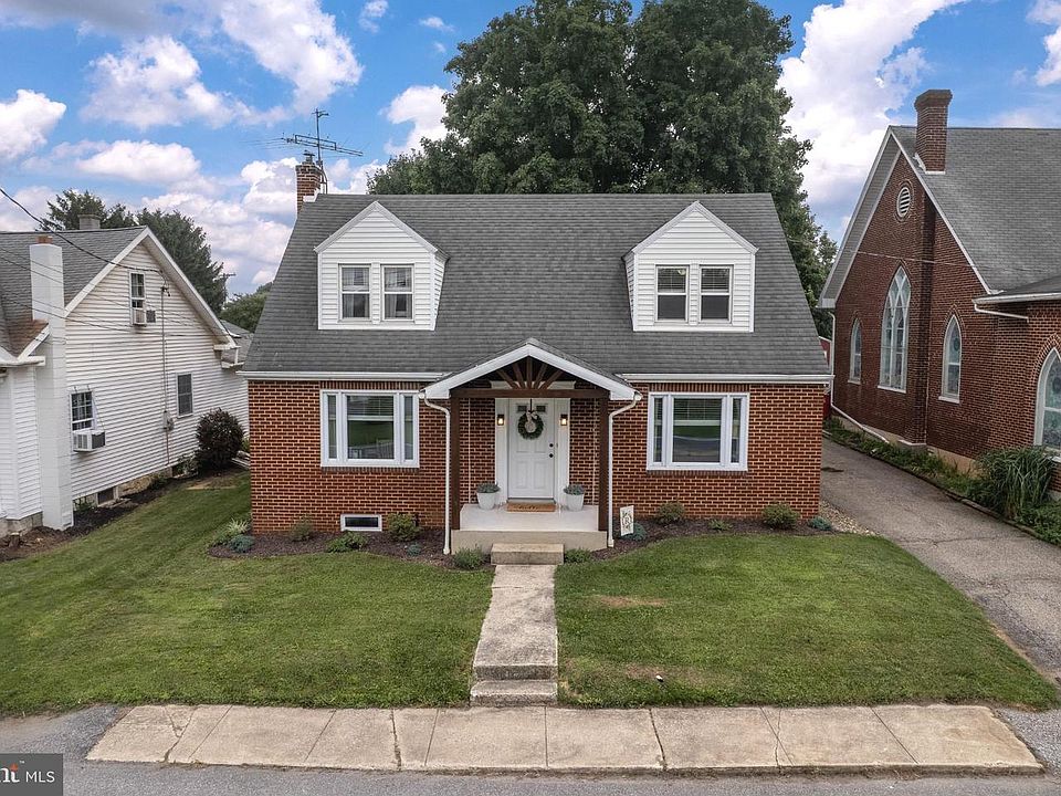 1st image of 12 Strohm Rd