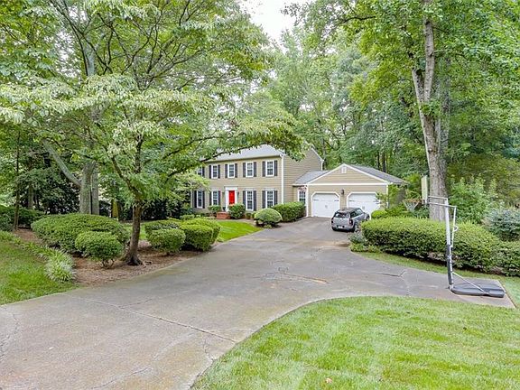 3rd image of 3899 Vinyard Trce NE