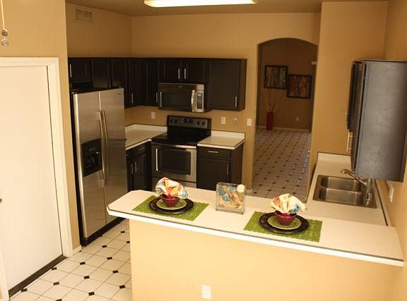 3rd image of 321 S Silverbrush Dr