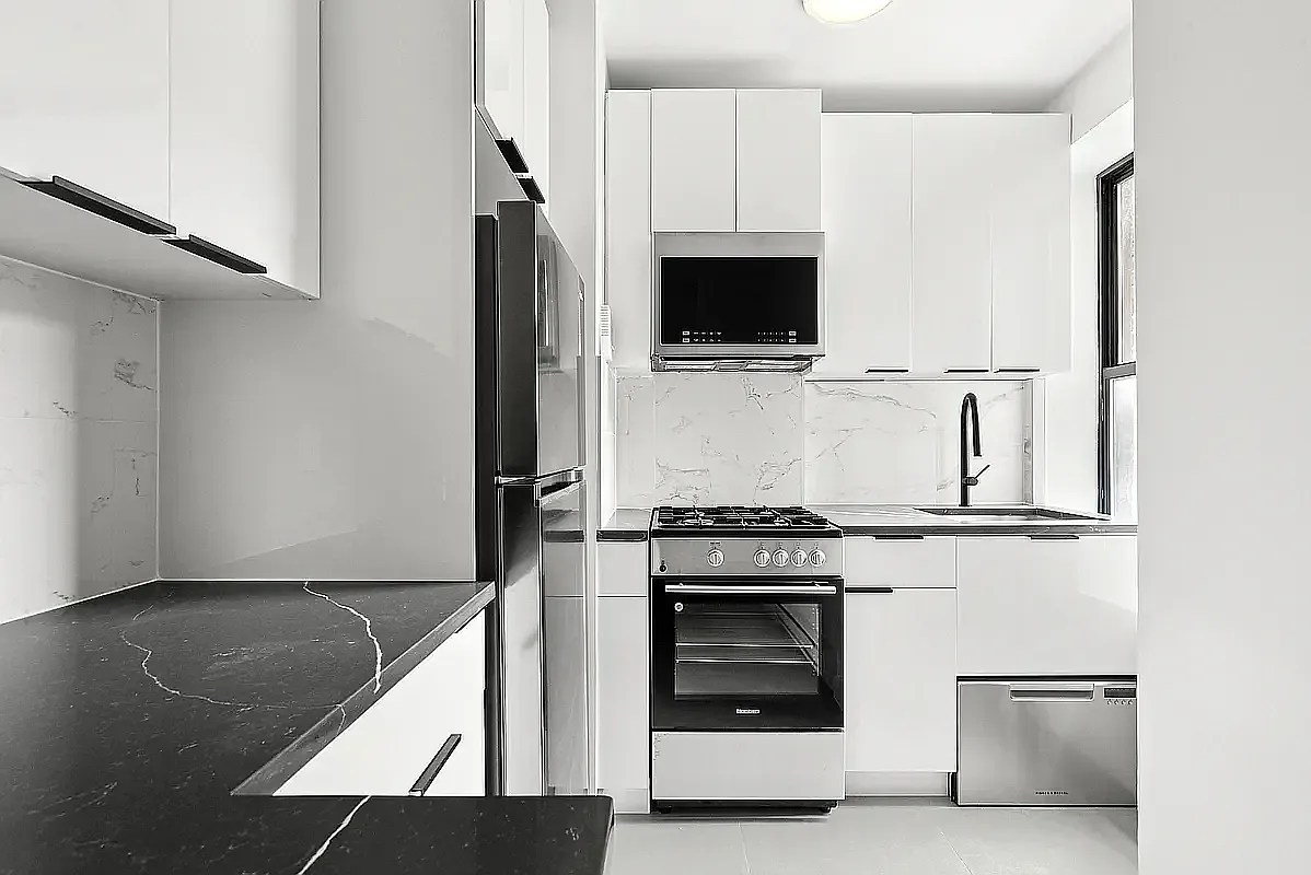 1875 Lexington Avenue — Photo 1