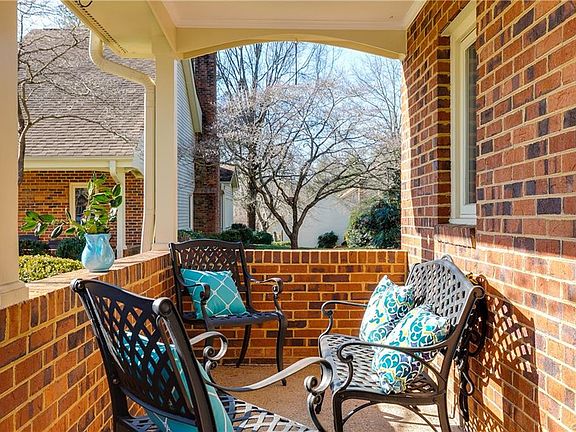 5th image of 3114 Windmoor Ct Unit 8