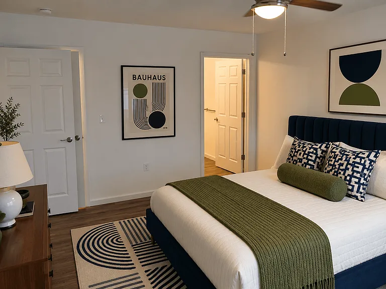 Crooked Tree Townhomes - Saginaw, Michigan — Photo 17