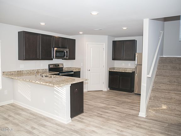 2nd image of 113 River Birch Ln #91