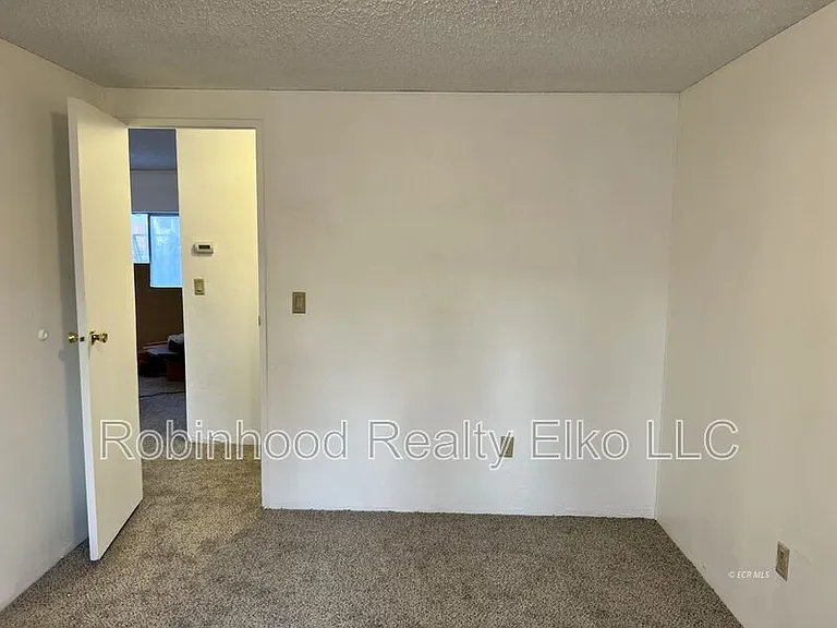1006 Cedar St — Photo 18