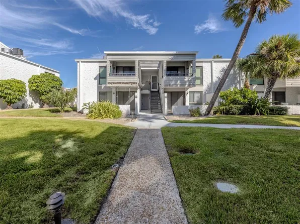 1555 Tarpon Center Dr APT 140, Venice, FL 34285