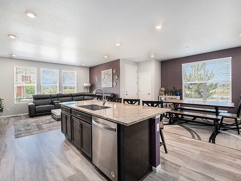 731 Shooting Star Way — Photo 8