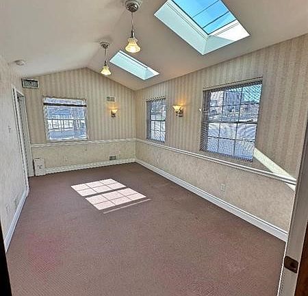 3rd image of 5133 Brightwood Rd