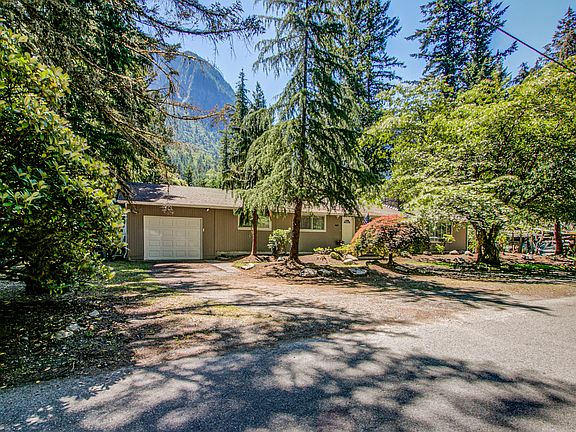 3rd image of 44623 SE 71st St