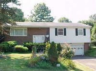 349 Summit Dr, Lewistown, PA 17044