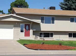 147 University Cir, Pueblo, CO 81005