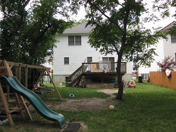3rd image of 103 Arlington Ave