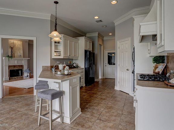 2nd image of 115 Catskill Ln