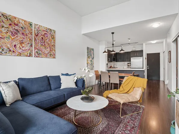 3163 Riverwalk Ave #412, Vancouver, BC V5S 0A8