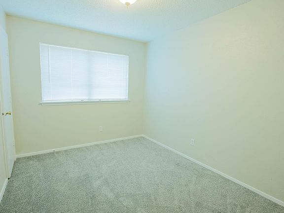 2nd image of 2606 Bennington Ct