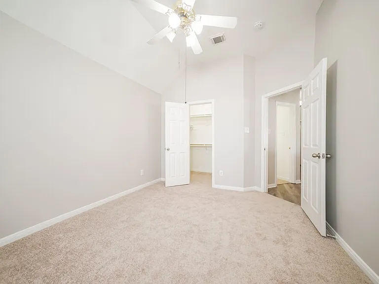 11727 Newlands Ct — Photo 17