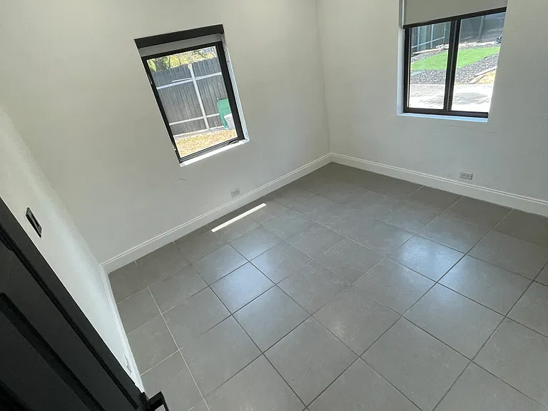 16230 NW 21st Ave — Photo 12