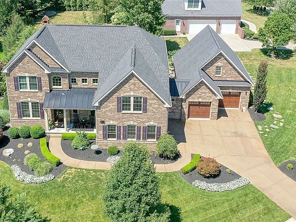 2nd image of 4818 Stonebridge Dr