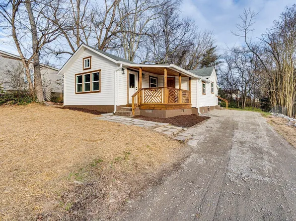 934 Hulana St, Rossville, GA 30741