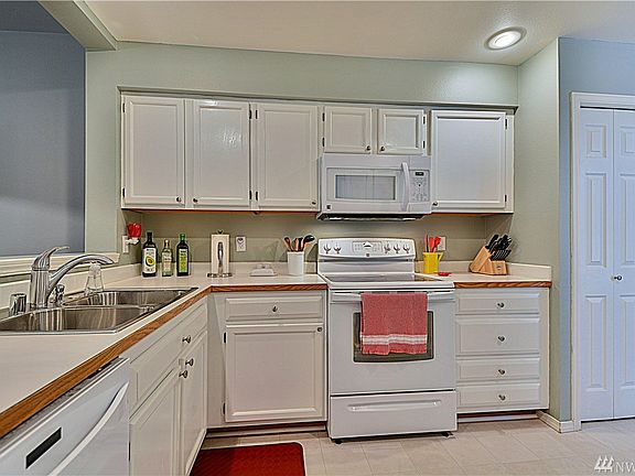4th image of 4210 Stonebridge Way APT 203