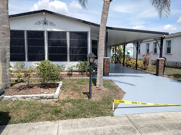 3rd image of 15834 Shoreline Blvd
