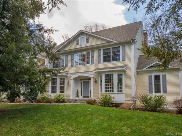 5 Anja Drive, Simsbury, CT 06070