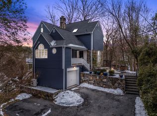 12 Spring Ln, Chappaqua, NY 10514