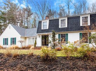 2 Freeland Farms Rd, Canton, CT 06019