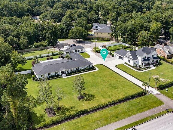 2nd image of 1420 Eastwood Road