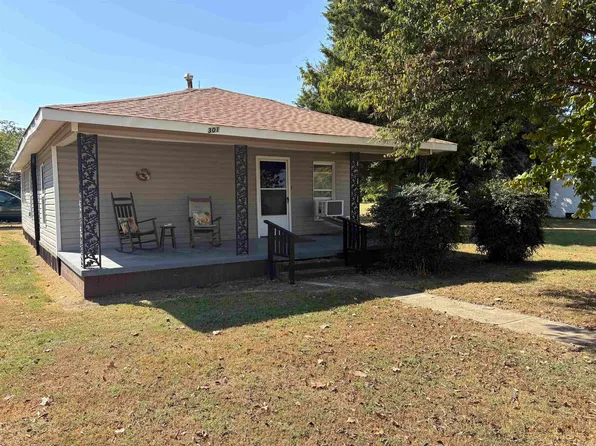 301 N New York Ave, Caraway, AR 72419