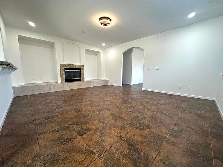 2608 Saint Andrews Dr — Photo 11