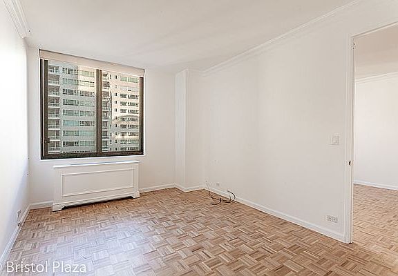 5th image of 210 E 65th St APT 12I