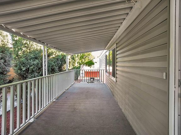 4th image of 625 Hillsdale Ave #109