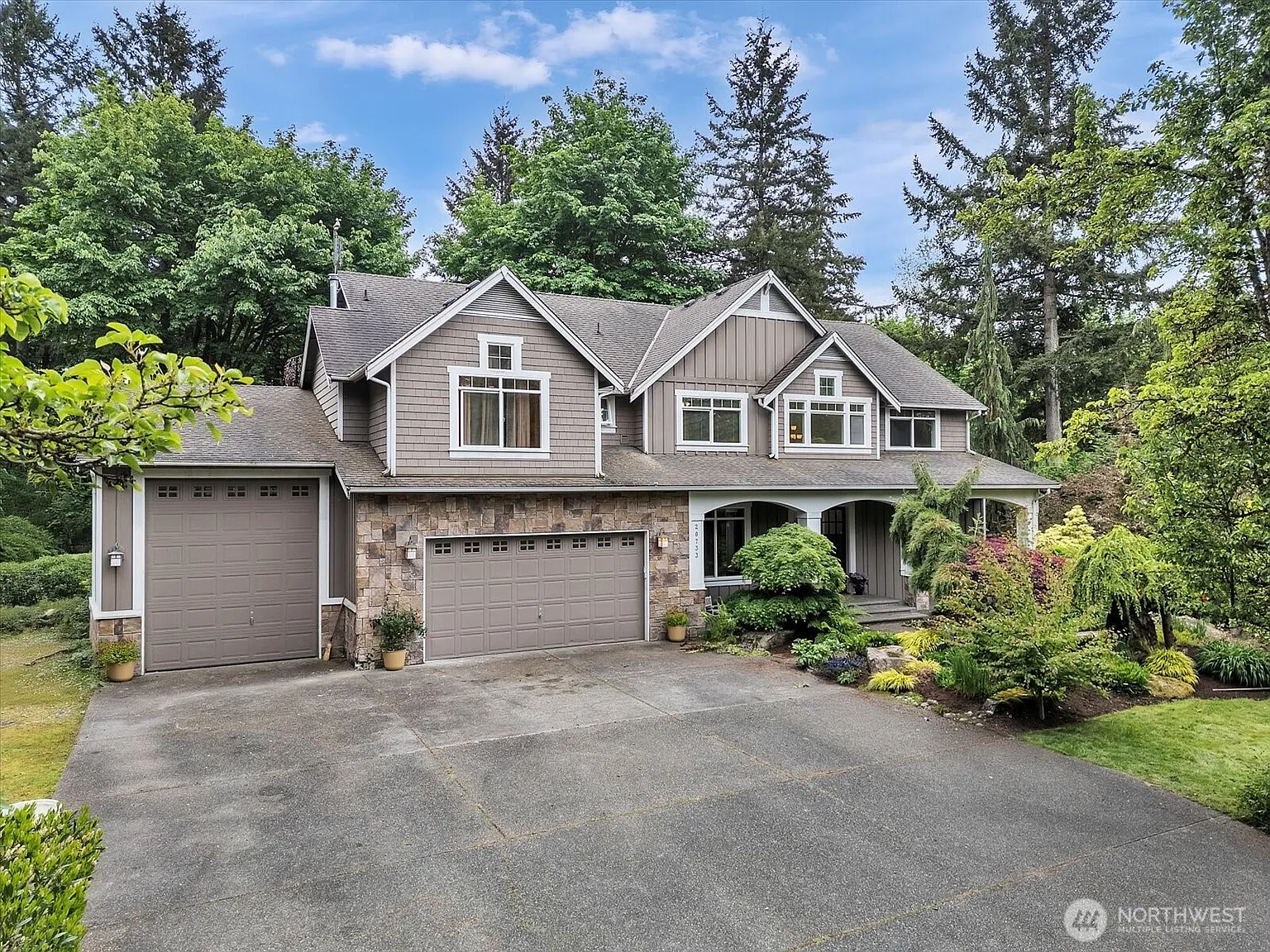 20735 SE 162nd Way photo 1