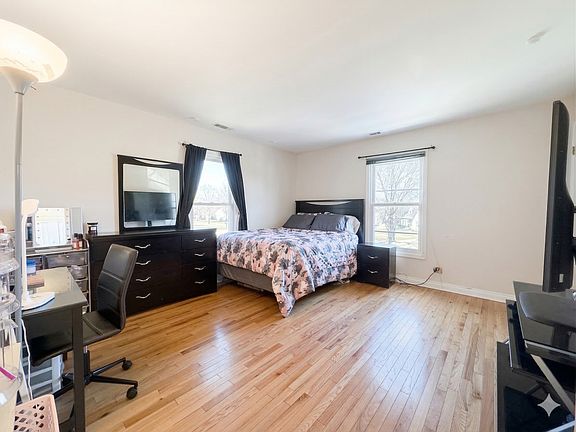 5th image of 790 Regina Ct #790