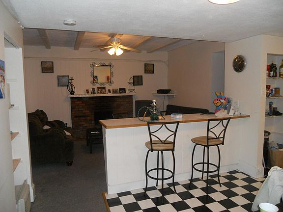 2nd image of 503 Park Dr APT 2