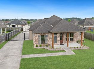 28274 Lake Bruin Dr, Livingston, LA 70754